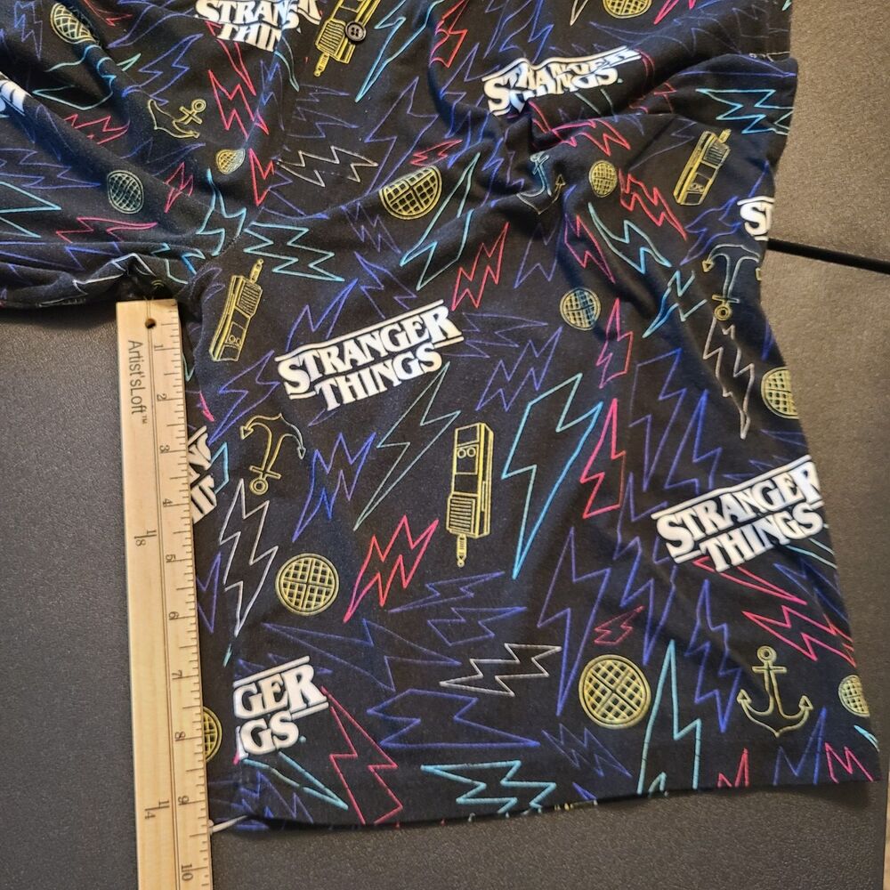 Stranger Things Netflix Black Lounge Shorts Mens XL Graphic Super Natural - Picture 9 of 9